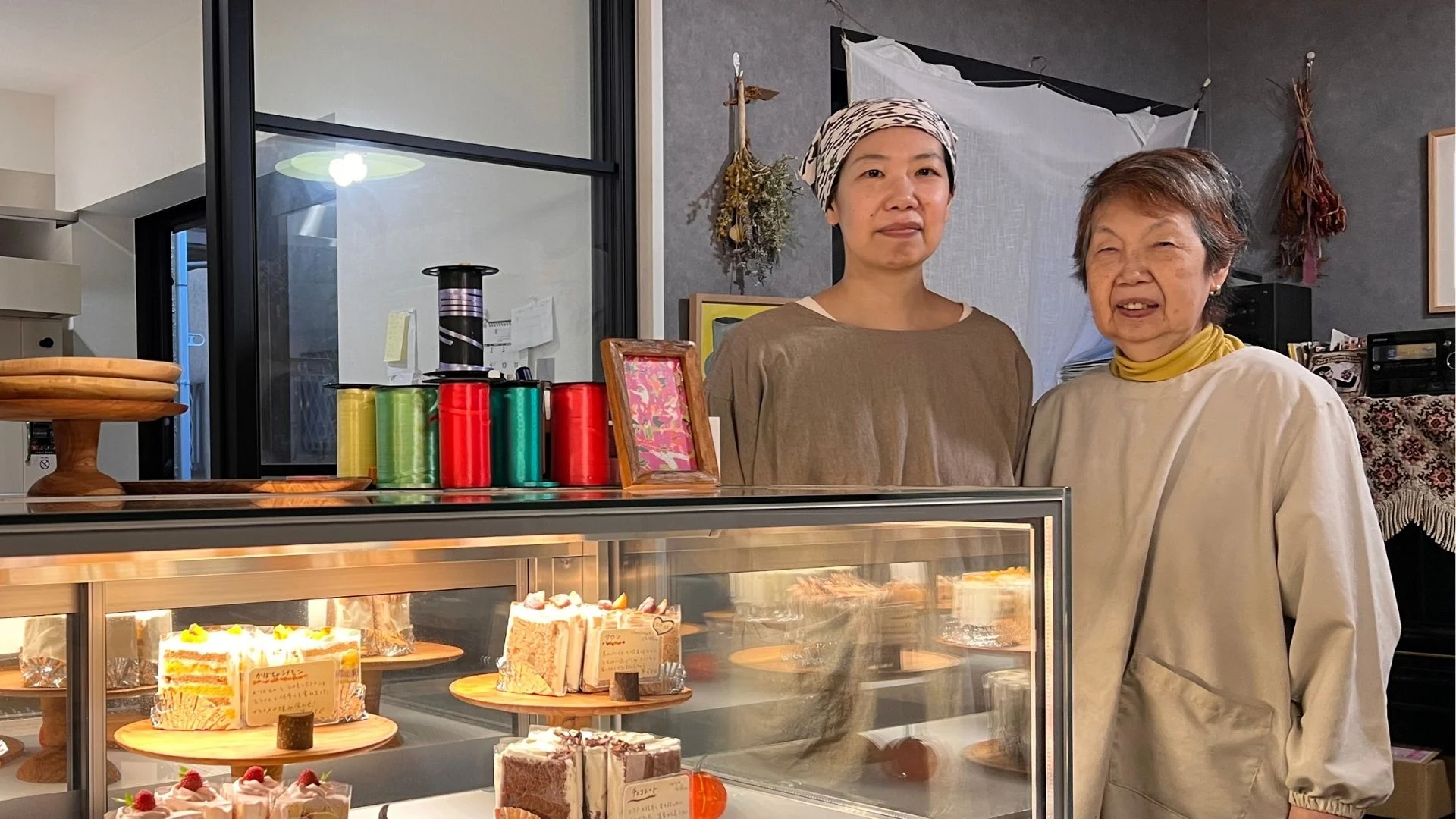 シフォンケーキ専門店 ラ・ファミーユ 小澤さん