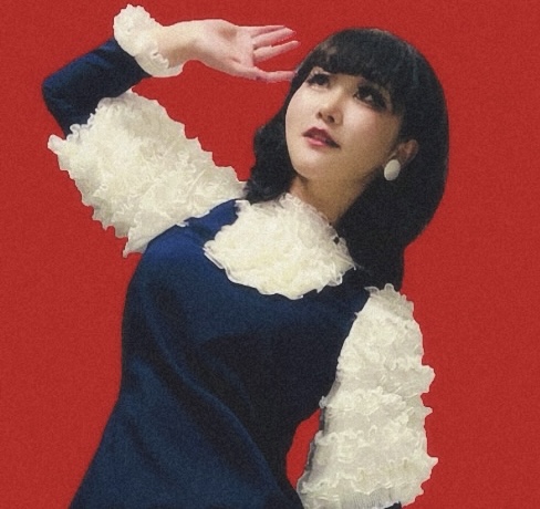 踊るミエ